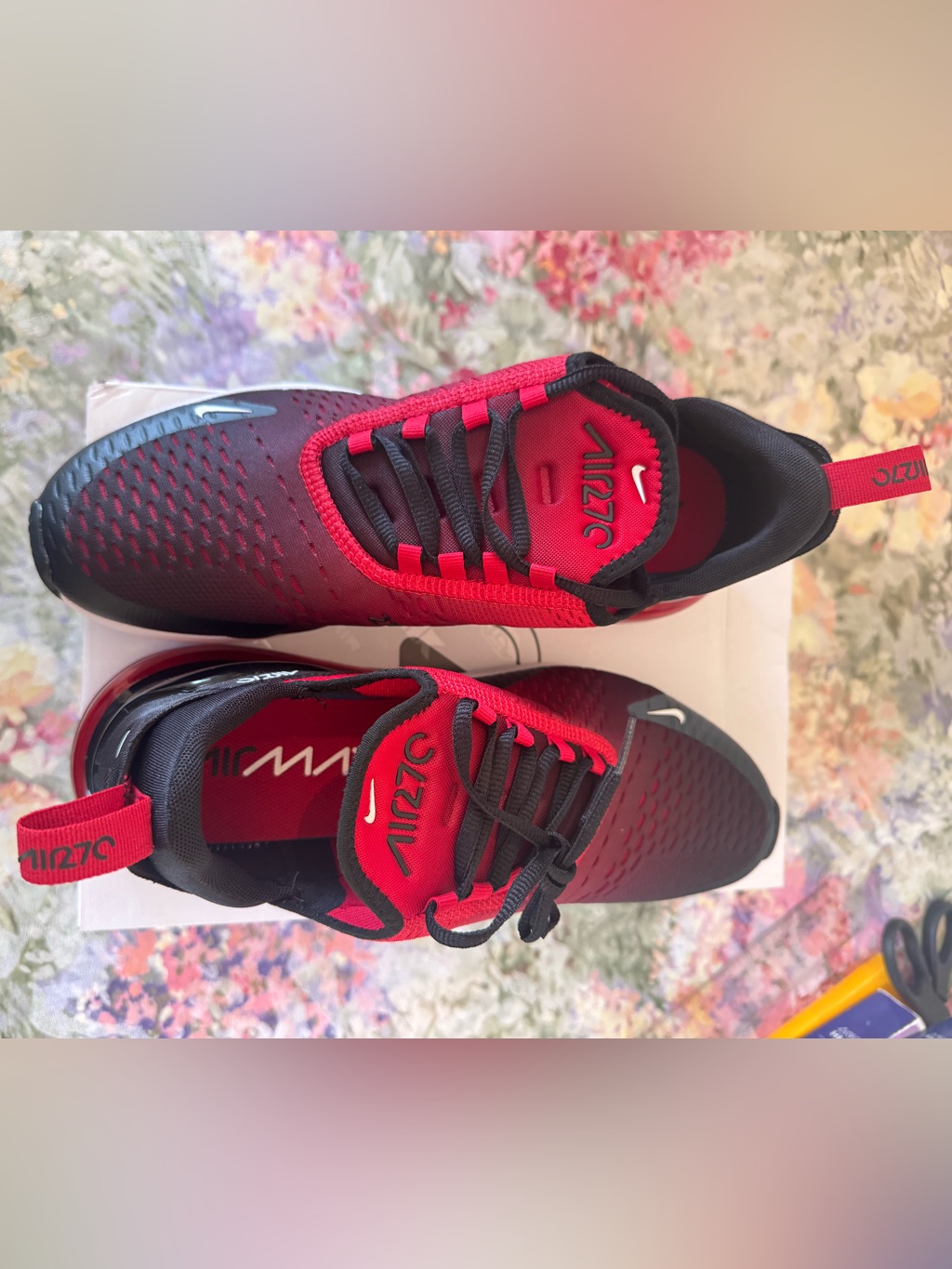 Nike Mens Air Max 270 Sneakers  RedBlack  Brand New In Box